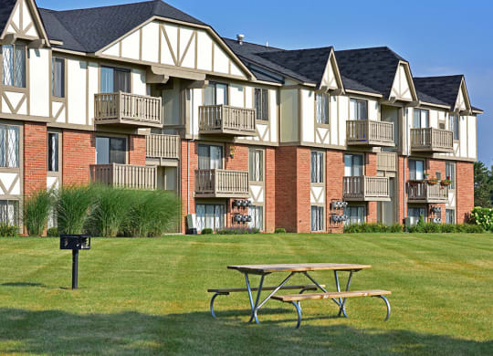 Amazing Outdoor Spaces at Perry Place, Grand Blanc, MI, 48439