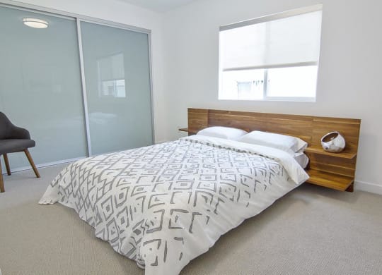 Santa-Monica-Luxury-Apartment-Pacifico-Interior-Bedroom-Wooden-Frame