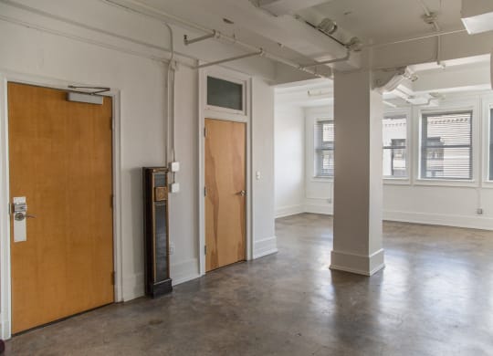 Bay Windows at 1525 Broadway, Detroit