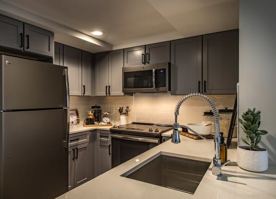 cambridge park apartment kitchen