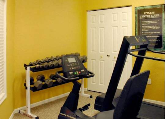 Fitness Room at Oak Glen Apartments, Orlando, FL