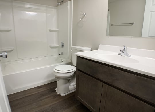 Bathroom with bath tub at Miamisburg by the Mall, Miamisburg, OH, 45342