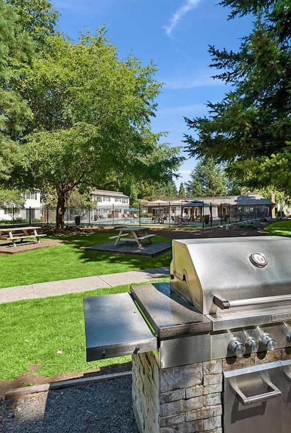 Aspire Eugene Apartments in Eugene, Oregon Picnic Area