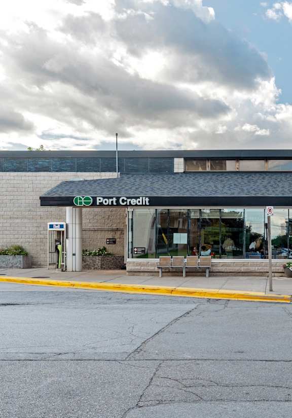 Port Credit at 70 Park, California, L5G 1M5