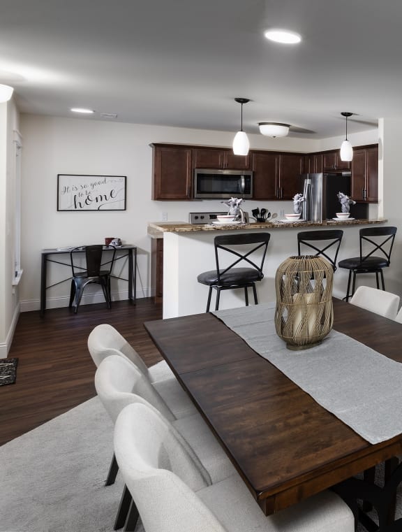 Social Lounge at Poplar Creek Apartments, Brookfield