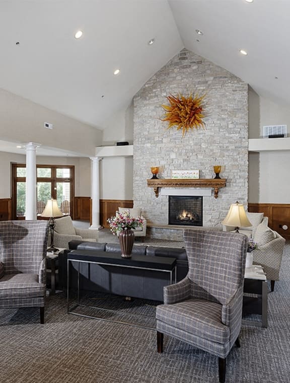Social Lounge at Poplar Creek Apartments, Brookfield