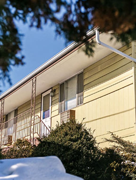 Social Lounge at Poplar Creek Apartments, Brookfield