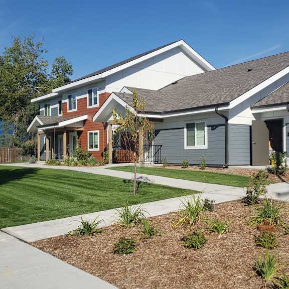 alpenglow alternate exterior view