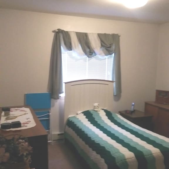 sarah street bedroom