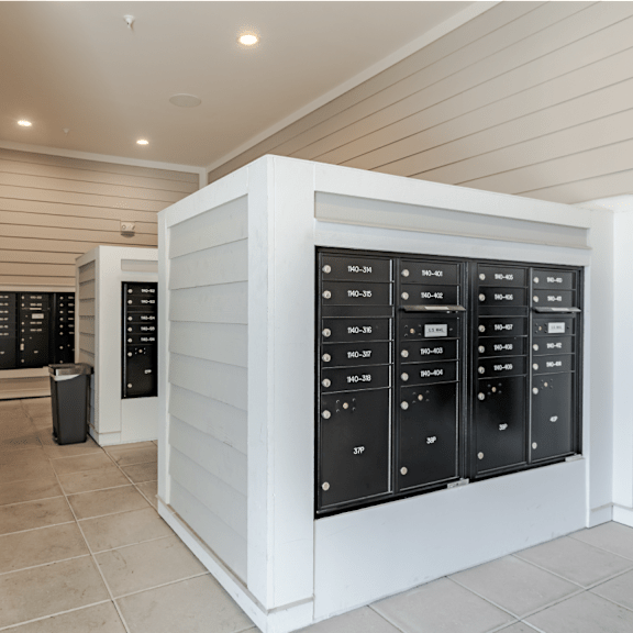 madison waterford lakes mailbox station