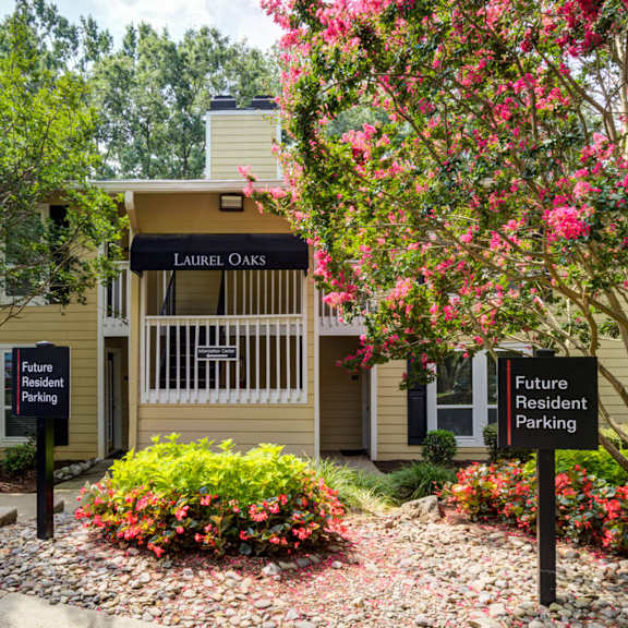office at laurel oaks, north carolina, 27613
