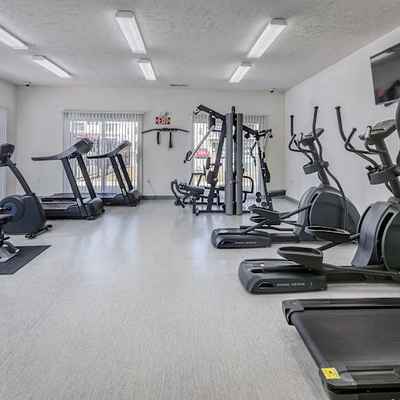 weight room  at benson estates apartments, augusta, ga