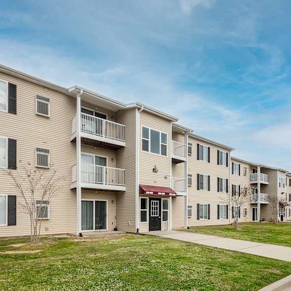 building exterior  at benson estates apartments, augusta, 30815