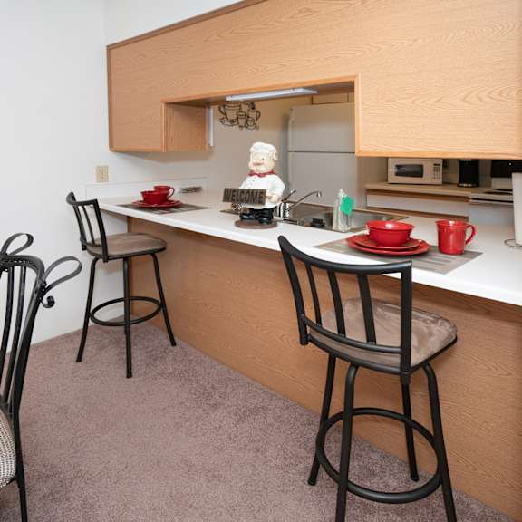 kitchen bar at boggan estates apartments in tupelo, ms
