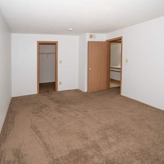 master bedroom and closet fry estates 386 parkers mill way, somerset, ky 42503