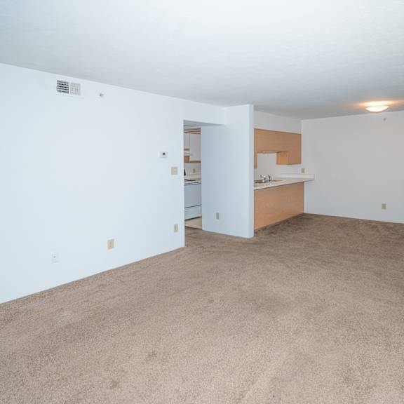 living and dining area fry estates 386 parkers mill way, somerset, ky 42503