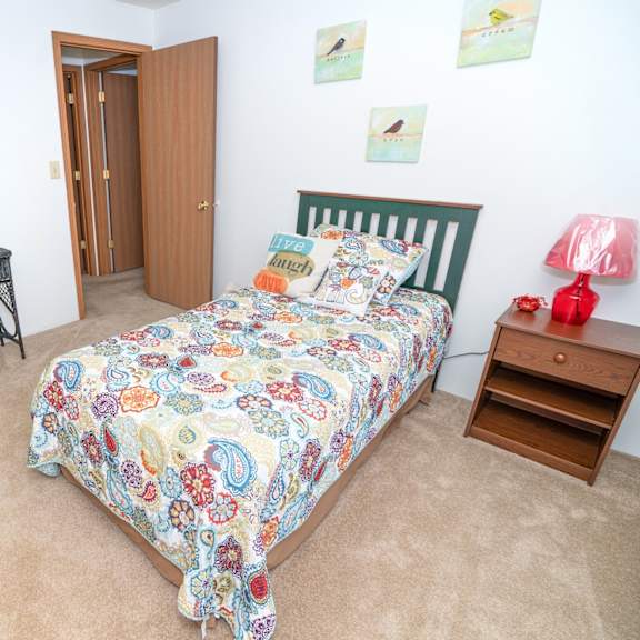 second bedroom 1305 harrison circle, pell city, al 35128