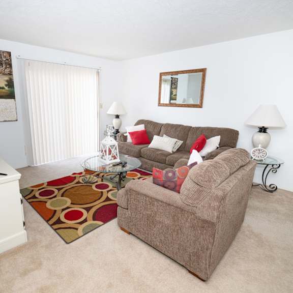 living area 1305 harrison circle, pell city, al 35128