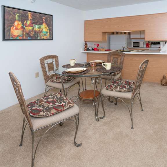 dining area 1305 harrison circle, pell city, al 35128