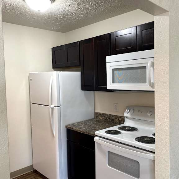 kitchen exterior anderson apartments1160 e hopson