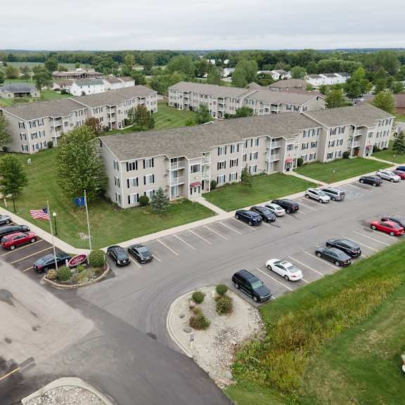 helpful staff at kuder estates apartments, mrd conventional, warsaw, in, 46582