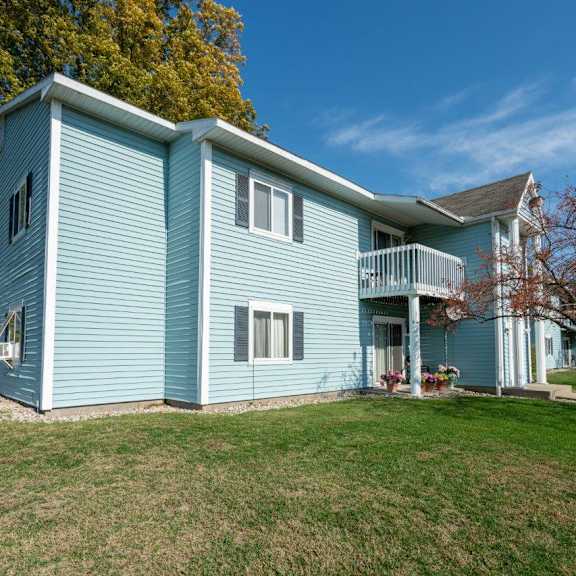 mcdowell apartments 55919 co. rd. 687, hartford, mi 49057