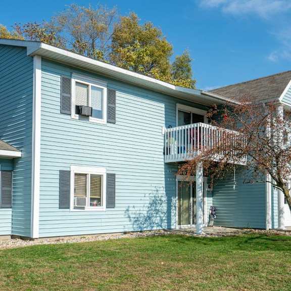 mcdowell apartments 55919 co. rd. 687, hartford, mi 49057