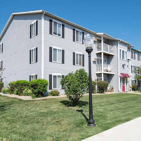 building exterior at mcclellan estates iii apartments , marshall, michigan