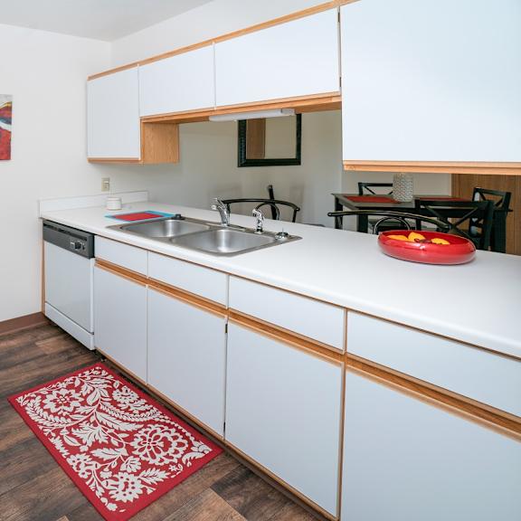 kitchen at nelson estates apartments,1815 raleigh ave, kendallville, in 46755