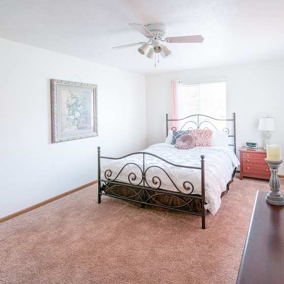 master bedroom at nelson estates apartments,1815 raleigh ave, kendallville, in 46755