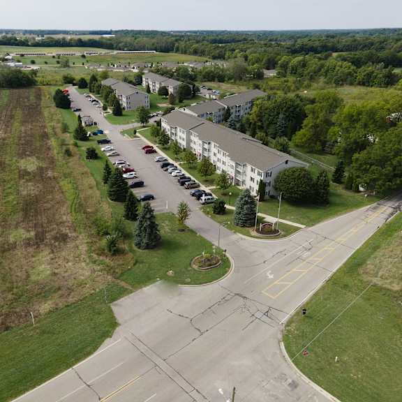 exterior at nelson estates apartments,1815 raleigh ave, kendallville, in 46755