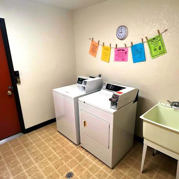 laundery 120 vale street, cheboygan, mi 49721