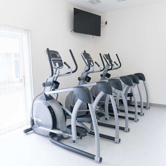 cardio studio at oliver apartments, temperance, michigan