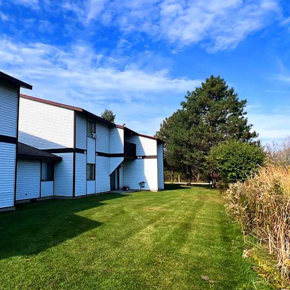 exterior 120 vale street, cheboygan, mi 49721