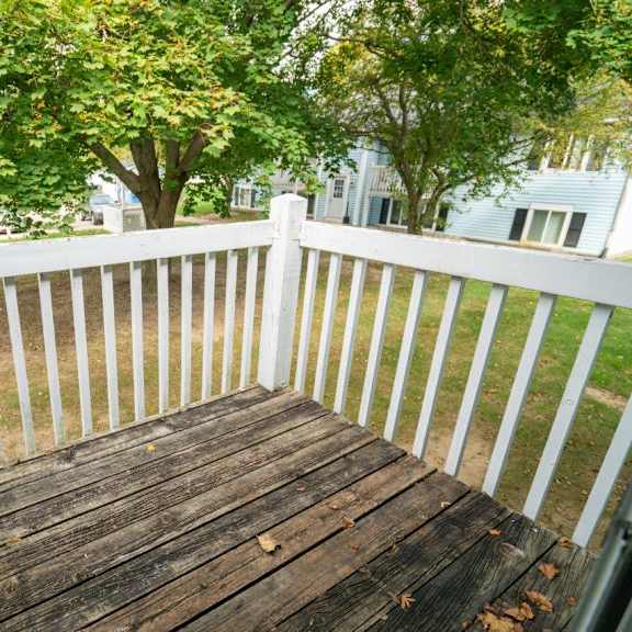 porch 40 glenn ave, qunicy, mi 49082