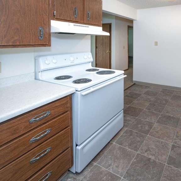 kitchen 40 glenn ave, qunicy, mi 49082