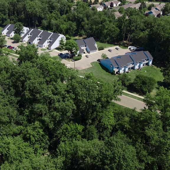 aerial view of community at raleigh house apartments, mrd apartments, east lansing, michigan