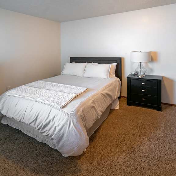 large comfortable bedrooms at raleigh house apartments, mrd apartments, michigan, 48823