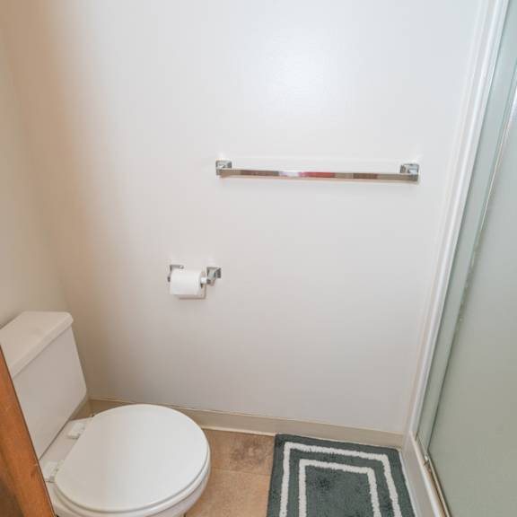 modern bathroom fittings at raleigh house apartments, mrd apartments, east lansing, mi, 48823