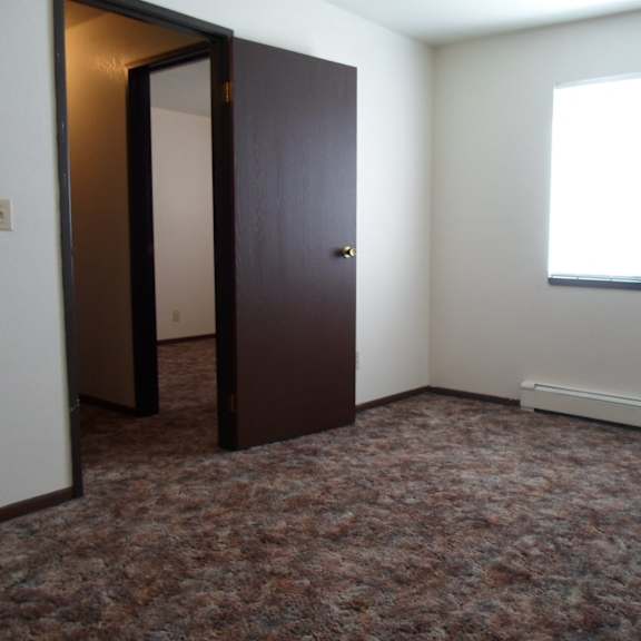 bedroom wawatam apartments
311 w. cadillac street, mackinaw city, mi 49701