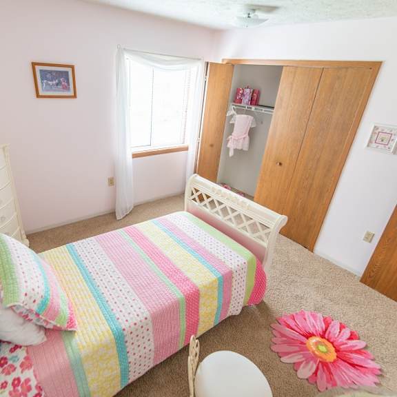 second bedroom yorkshire place apartments
1504 yorkshire dr., howell, mi 48843
