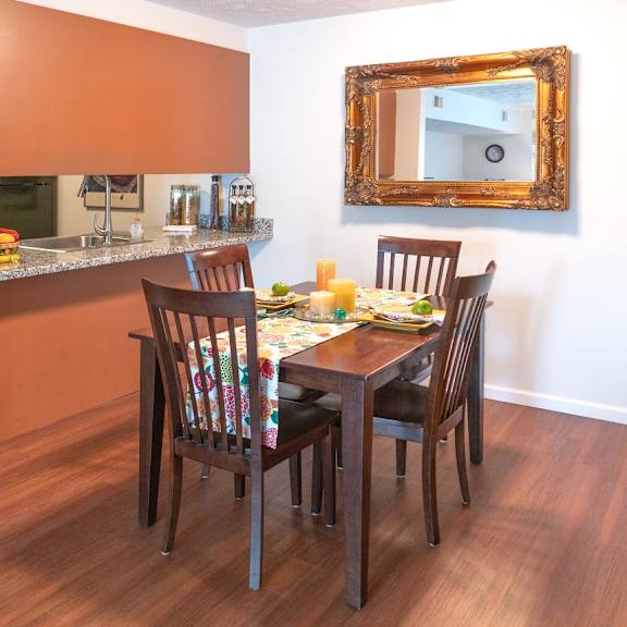 dining area yorkshire place apartments
1504 yorkshire dr., howell, mi 48843