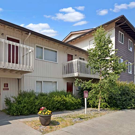 the legacy apartments - exterior