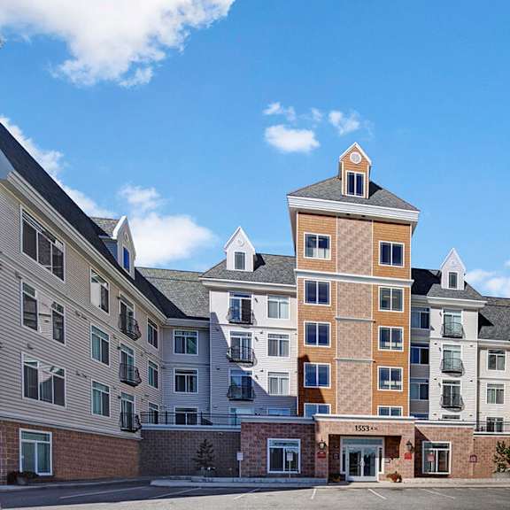 park plaza ii apartments - exterior