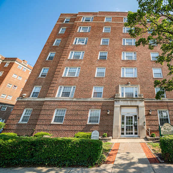 property exteror at shaker collection, cleveland