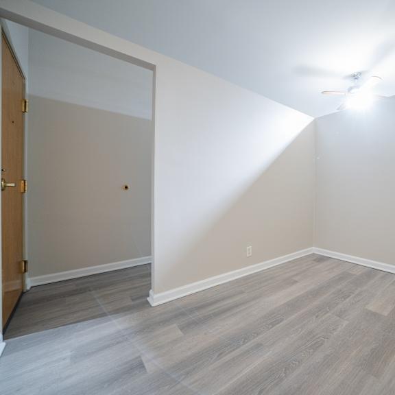 blank room at tremont terraces apartments, cleveland, oh