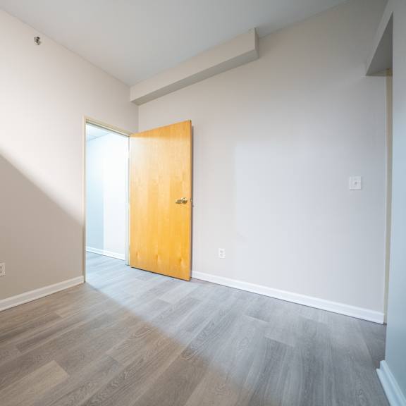 vacant room at tremont terraces apartments, cleveland, oh, 44113
