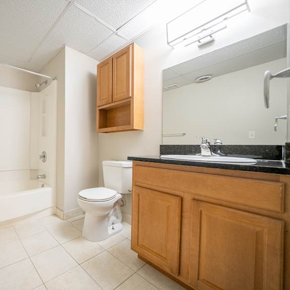 full bathroom at tremont terraces apartments, cleveland, oh