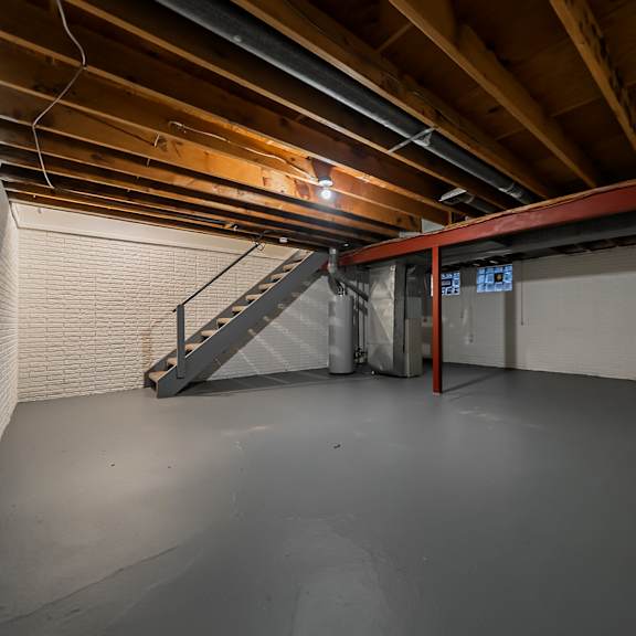 unoccupied room at river run apartments, warren, oh, 44485