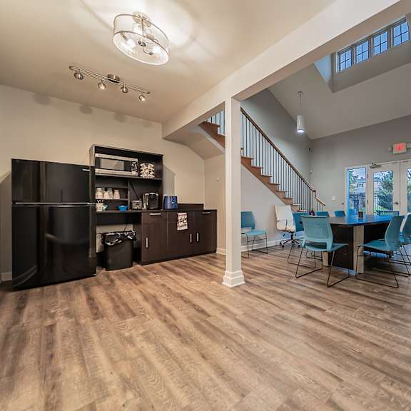 residential clubhouse at river run apartments, warren, 44485